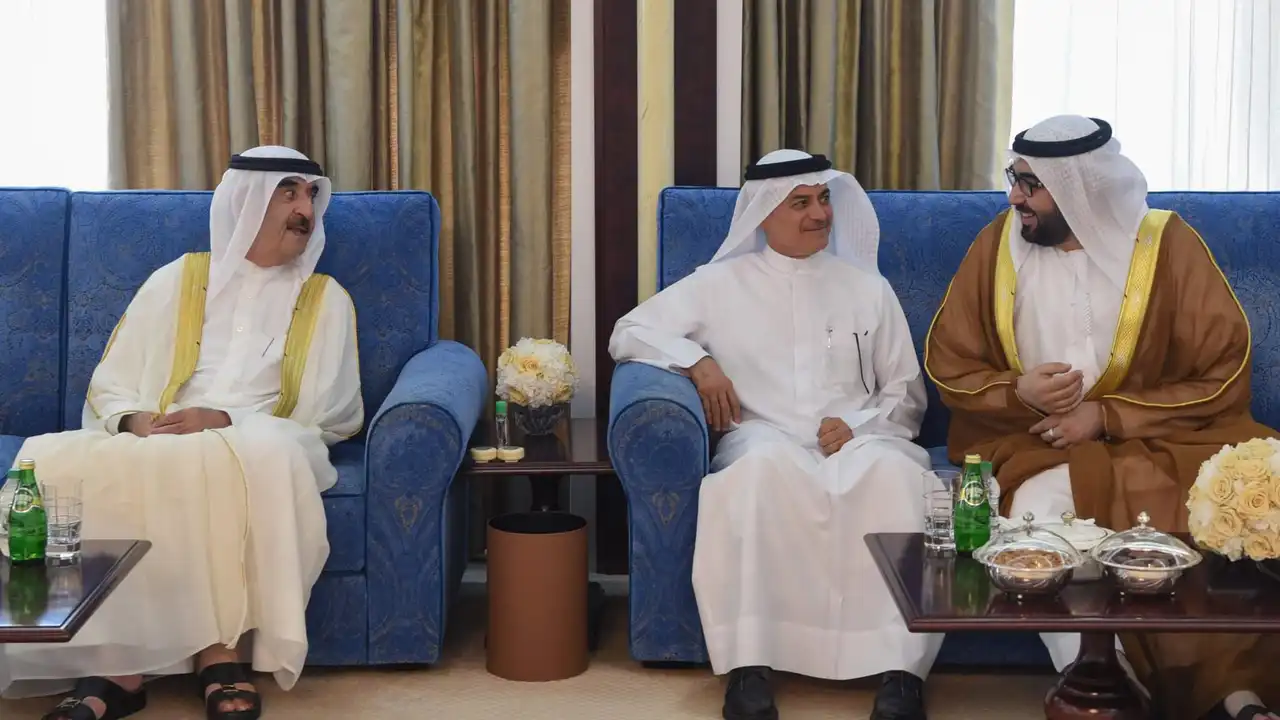 حاكم أم القيوين يستقبل المهنئين بعيد الأضحى المبارك